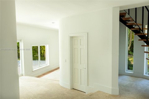 Купить виллу или дом в Пайнкрест, Флорида 6 спален, 448.25м2, № 1956597 - фото 13