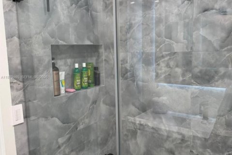 Casa en venta en Oakland Park, Florida, 3 dormitorios, 143.26 m2 № 2042108 - foto 28