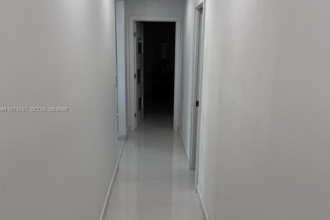 Casa en venta en Oakland Park, Florida, 3 dormitorios, 143.26 m2 № 2042108 - foto 16