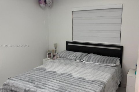 Casa en venta en Oakland Park, Florida, 3 dormitorios, 143.26 m2 № 2042108 - foto 22