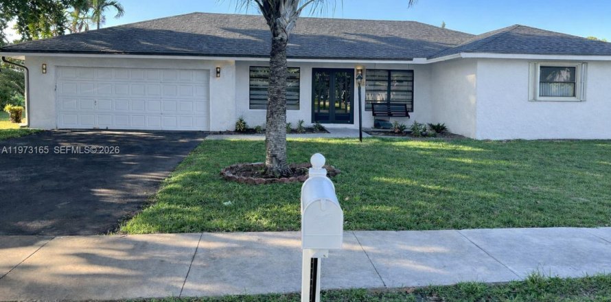 Casa en Oakland Park, Florida 3 dormitorios, 143.26 m2 № 2042108