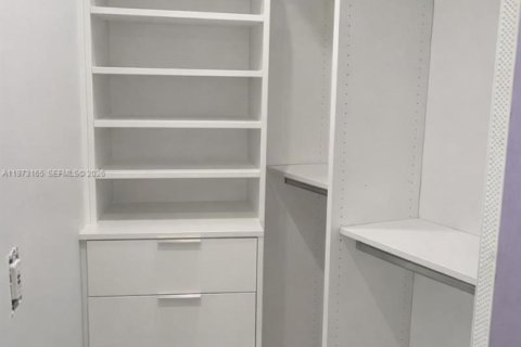 Casa en venta en Oakland Park, Florida, 3 dormitorios, 143.26 m2 № 2042108 - foto 29