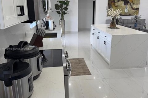 Casa en venta en Oakland Park, Florida, 3 dormitorios, 143.26 m2 № 2042108 - foto 12