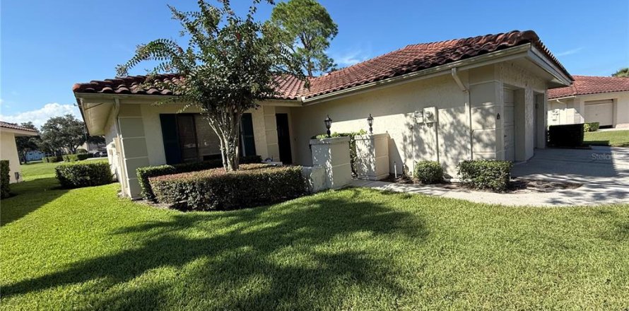 House in Tampa, Florida 2 bedrooms, 108.32 sq.m. № 2225835