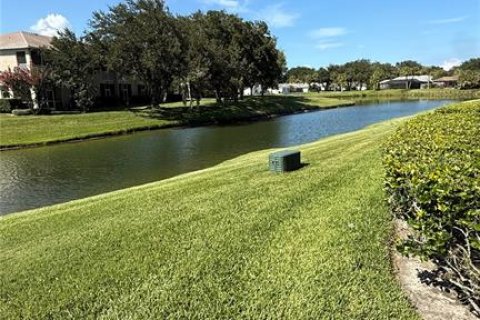 House in Tampa, Florida 2 bedrooms, 108.32 sq.m. № 2225835 - photo 3