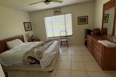 House in Tampa, Florida 2 bedrooms, 108.32 sq.m. № 2225835 - photo 13