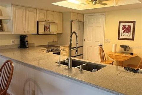 House in Tampa, Florida 2 bedrooms, 108.32 sq.m. № 2225835 - photo 10