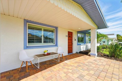 House in Flagler Beach, Florida 3 bedrooms, 201.32 sq.m. № 1737152 - photo 3