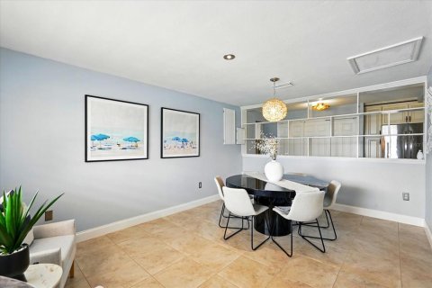 House in Flagler Beach, Florida 3 bedrooms, 201.32 sq.m. № 1737152 - photo 14