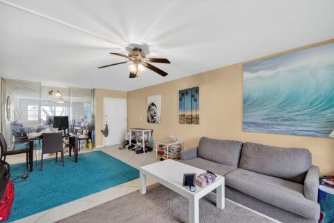 Condominio en venta en Wilton Manors, Florida, 1 dormitorio, 69.68 m2 № 2189751 - foto 10