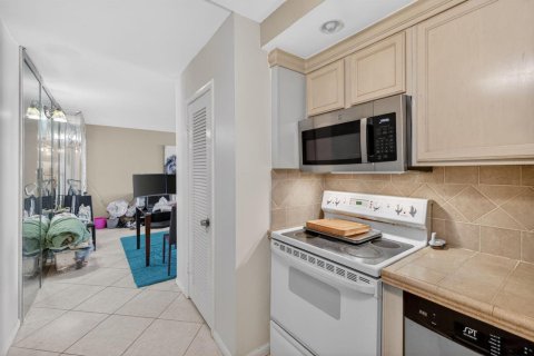 Condominio en venta en Wilton Manors, Florida, 1 dormitorio, 69.68 m2 № 2189751 - foto 16