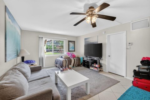 Condominio en venta en Wilton Manors, Florida, 1 dormitorio, 69.68 m2 № 2189751 - foto 6