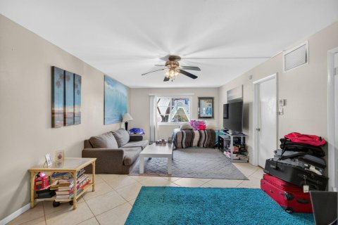Condominio en venta en Wilton Manors, Florida, 1 dormitorio, 69.68 m2 № 2189751 - foto 5