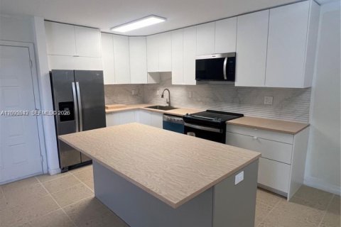 Condo in Doral, Florida, 3 bedrooms  № 2392116
