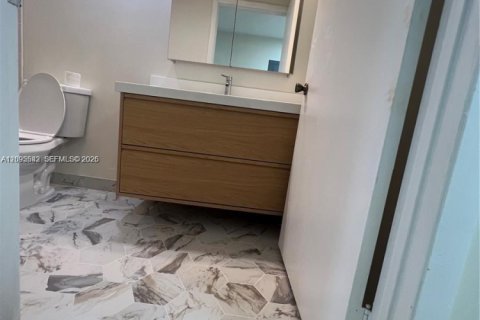 Condo in Doral, Florida, 3 bedrooms  № 2392116 - photo 3