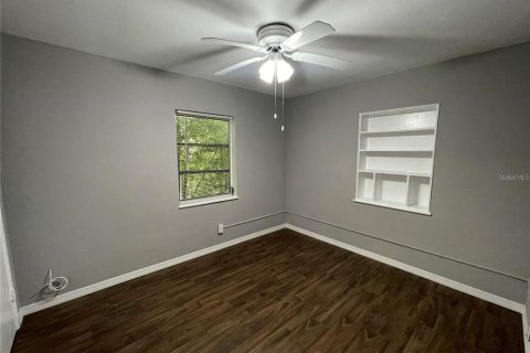 Villa ou maison à louer à Saint Petersburg, Floride: 2 chambres, 102.01 m2 № 1873363 - photo 11