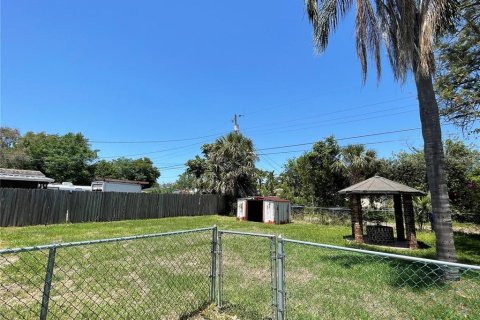 Villa ou maison à louer à Saint Petersburg, Floride: 2 chambres, 102.01 m2 № 1873363 - photo 19