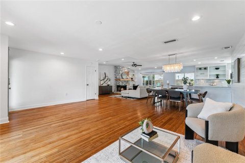 Casa en venta en Longwood, Florida, 4 dormitorios, 207.92 m2 № 1847833 - foto 11