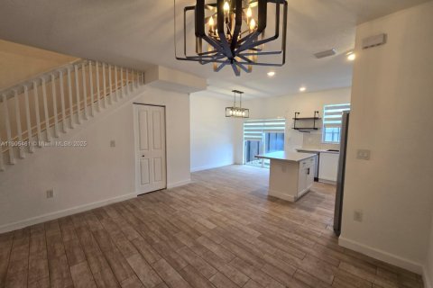 Купить таунхаус в Хомстед, Флорида 3 спальни, 123.37м2, № 1956193 - фото 3