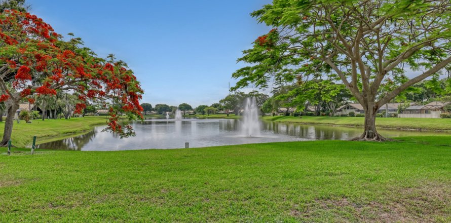 Adosado en Palm Beach Gardens, Florida 3 dormitorios, 118.54 m2 № 1216052