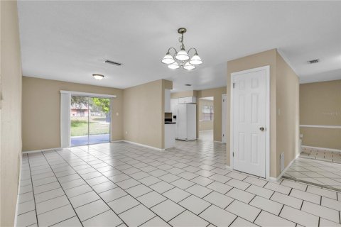 Villa ou maison à vendre à Orlando, Floride: 4 chambres, 176.33 m2 № 1883690 - photo 17