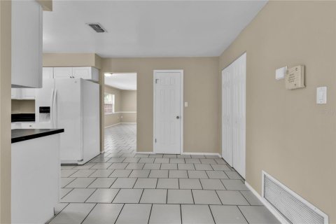 Villa ou maison à vendre à Orlando, Floride: 4 chambres, 176.33 m2 № 1883690 - photo 13