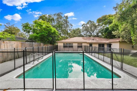 Villa ou maison à vendre à Orlando, Floride: 4 chambres, 176.33 m2 № 1883690 - photo 2