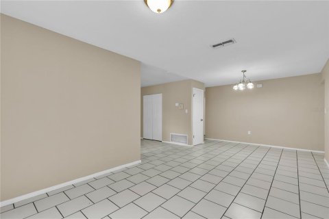 Villa ou maison à vendre à Orlando, Floride: 4 chambres, 176.33 m2 № 1883690 - photo 18