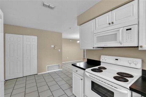 Villa ou maison à vendre à Orlando, Floride: 4 chambres, 176.33 m2 № 1883690 - photo 12