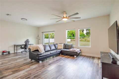 Villa ou maison à vendre à Seffner, Floride: 3 chambres, 145.21 m2 № 2141977 - photo 12