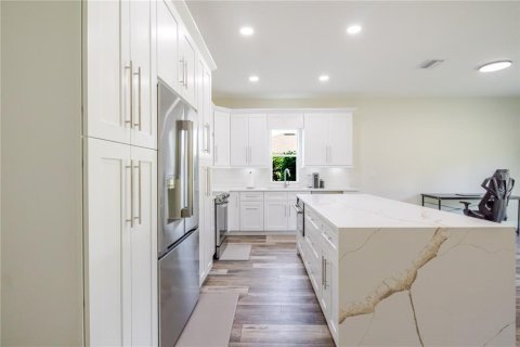 Villa ou maison à vendre à Seffner, Floride: 3 chambres, 145.21 m2 № 2141977 - photo 4