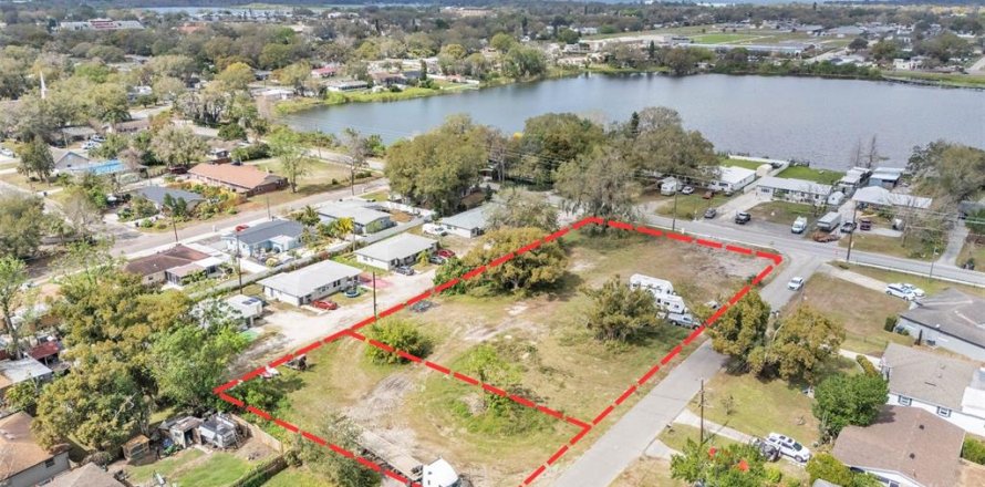 Terreno en Lakeland, Florida № 1912109
