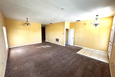 House in Kissimmee, Florida 3 bedrooms, 169.27 sq.m. № 2219169 - photo 3