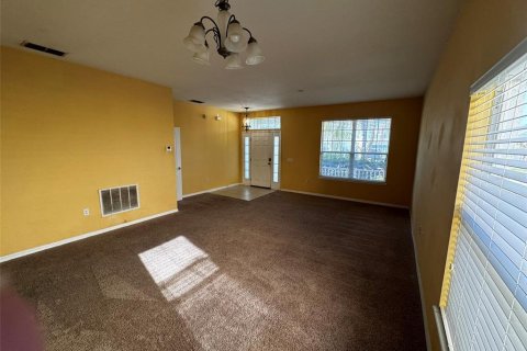House in Kissimmee, Florida 3 bedrooms, 169.27 sq.m. № 2219169 - photo 4