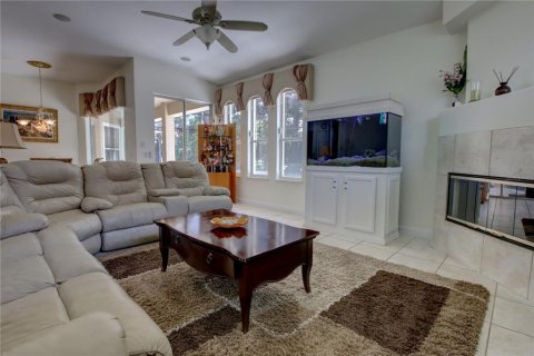 House in Longwood, Florida 4 bedrooms, 279.54 sq.m. № 2235551 - photo 18