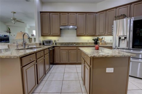 House in Longwood, Florida 4 bedrooms, 279.54 sq.m. № 2235551 - photo 13