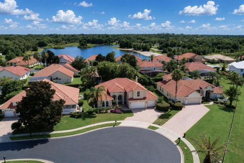 Casa en Longwood, Florida 4 dormitorios, 279.54 m2 № 2235551
