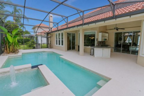 House in Longwood, Florida 4 bedrooms, 279.54 sq.m. № 2235551 - photo 5