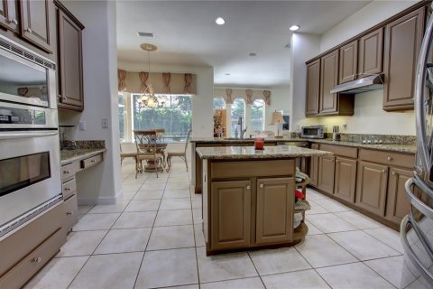 House in Longwood, Florida 4 bedrooms, 279.54 sq.m. № 2235551 - photo 11