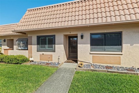 Casa en venta en Clearwater, Florida, 2 dormitorios, 126.35 m2 № 1733179 - foto 1