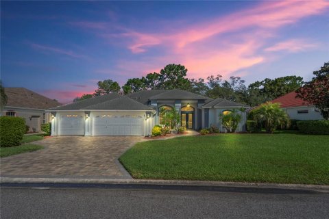Casa en venta en Weeki Wachee, Florida, 3 dormitorios, 235.23 m2 № 1900157 - foto 2