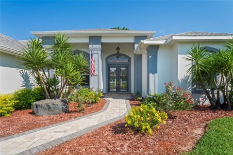 Casa en venta en Weeki Wachee, Florida, 3 dormitorios, 235.23 m2 № 1900157 - foto 4