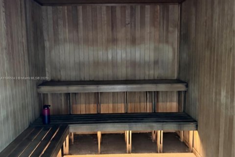 Copropriété à vendre à Miami, Floride: 1 chambre, 78.5 m2 № 1979260 - photo 25