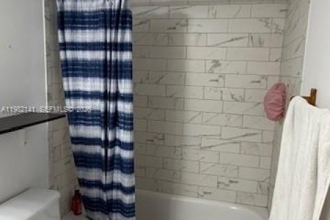 Снять в аренду кондоминиум в Майами, Флорида 2 спальни, 76.83м2, № 2049326 - фото 8