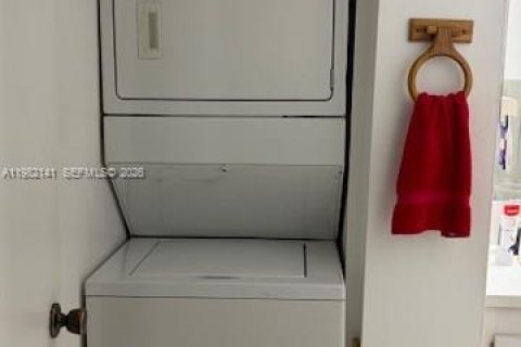 Снять в аренду кондоминиум в Майами, Флорида 2 спальни, 76.83м2, № 2049326 - фото 6