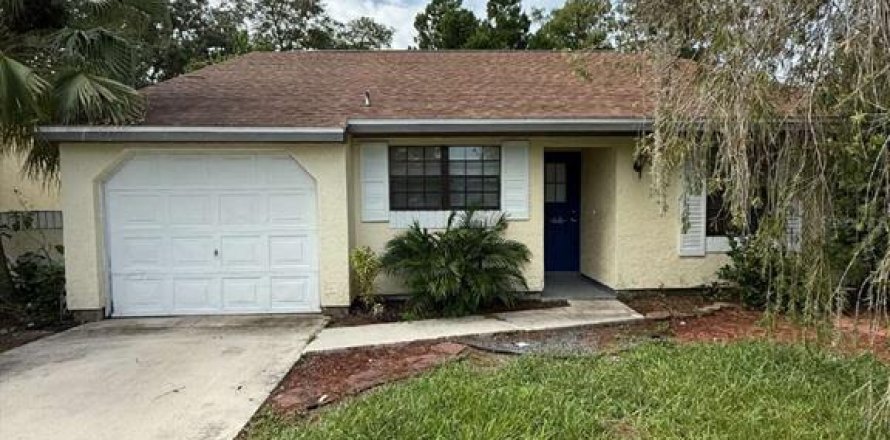 Casa en Port Charlotte, Florida 2 dormitorios, 76.64 m2 № 1901641