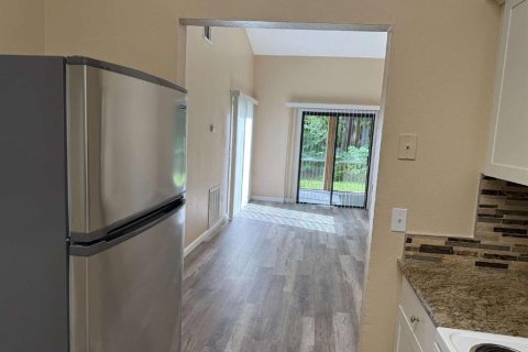 Casa en alquiler en Port Charlotte, Florida, 2 dormitorios, 76.64 m2 № 1901641 - foto 6