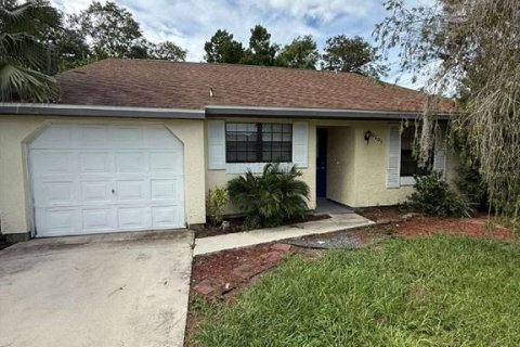 Casa en alquiler en Port Charlotte, Florida, 2 dormitorios, 76.64 m2 № 1901641 - foto 2