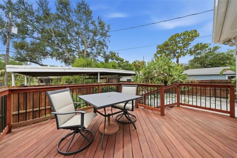 House in Saint Petersburg, Florida 2 bedrooms, 108.32 sq.m. № 2227539 - photo 30
