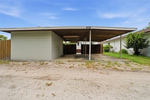 House in Saint Petersburg, Florida 2 bedrooms, 108.32 sq.m. № 2227539 - photo 21